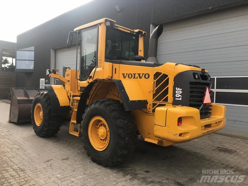 Volvo L90F Wielladers