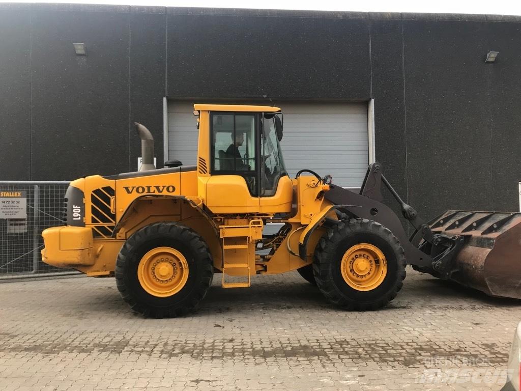Volvo L90F Wielladers