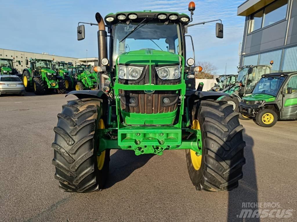 John Deere 6140 R Tractoren