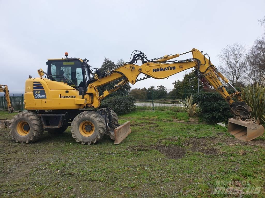 Komatsu PW98MR-10 Wielgraafmachines