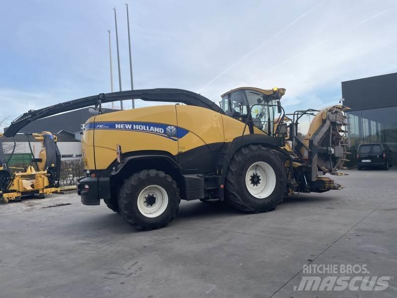 New Holland FR700 Zelfrijdende veldhakselaars