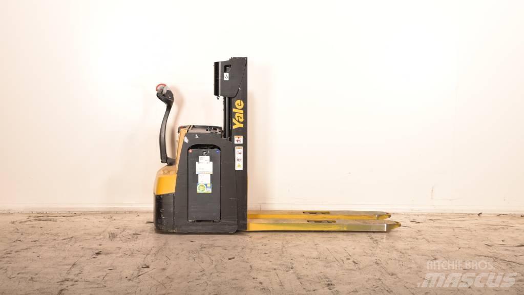 Yale MS20 Stapelaar meeloop
