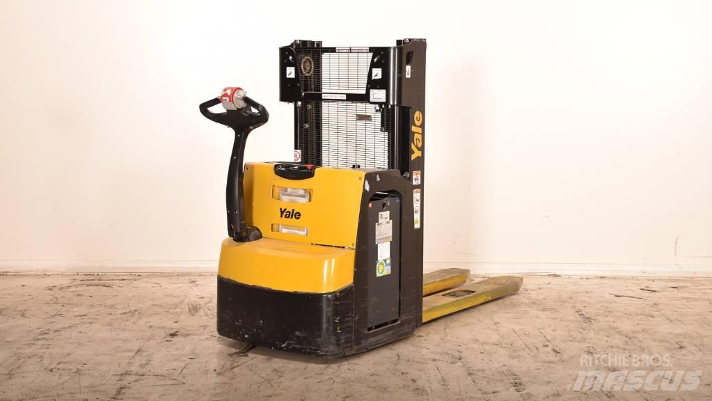 Yale MS20 Stapelaar meeloop