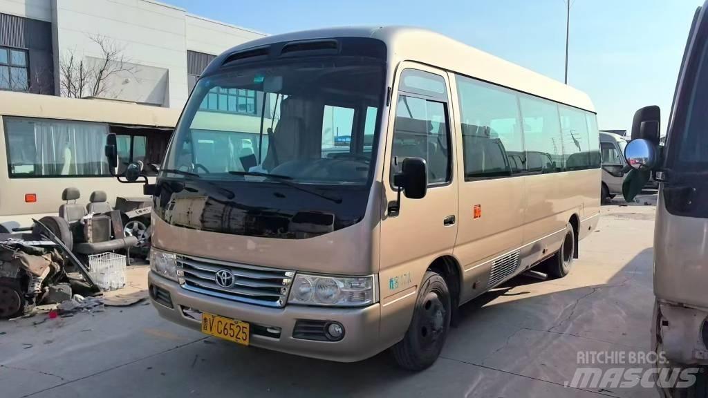 Toyota Coaster Intercitybussen