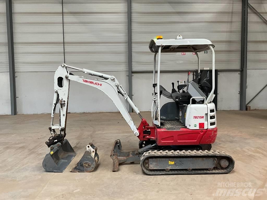 Takeuchi TB 215 R Minigraafmachines < 7t
