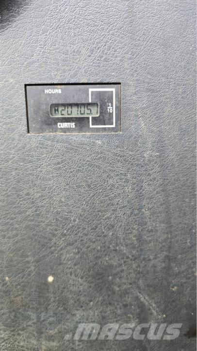 Hyundai Robex 300 LC Rupsgraafmachines