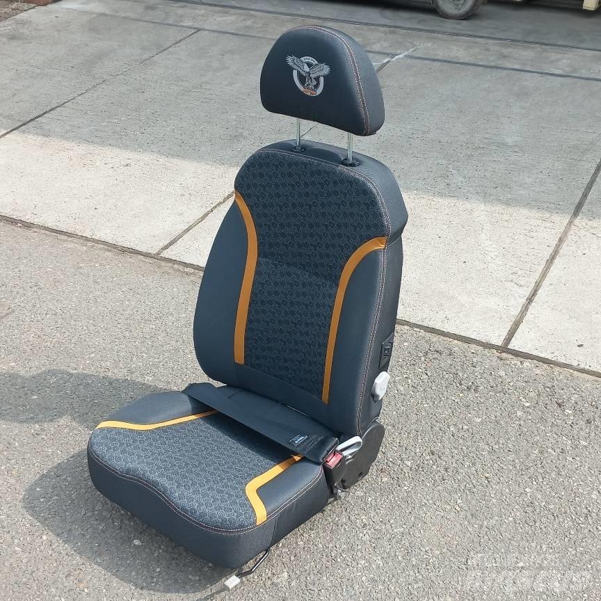 CASE CX210E stoel Cabine en interieur