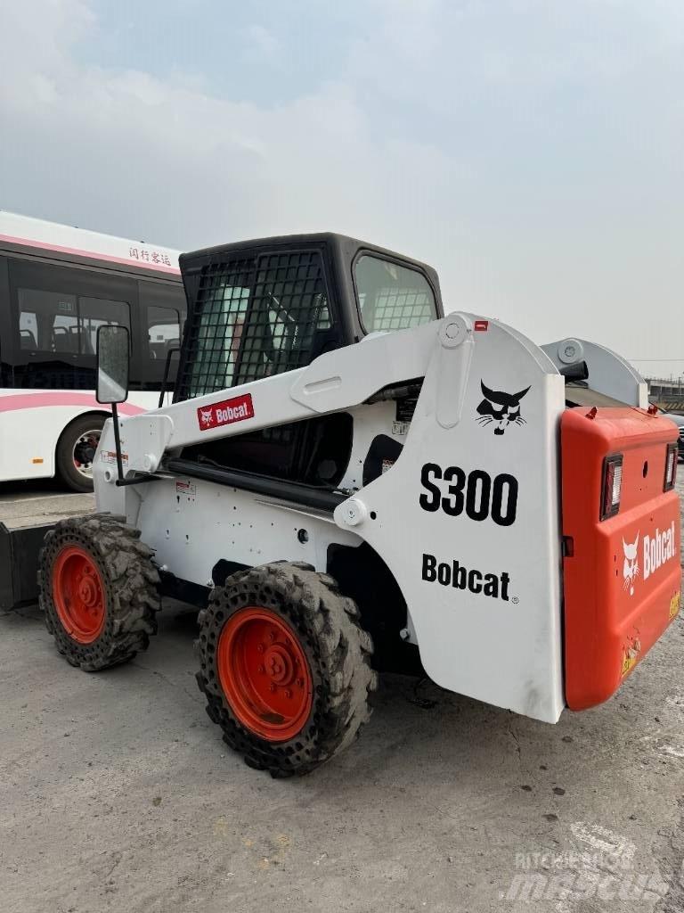 Bobcat S 300 Schrankladers