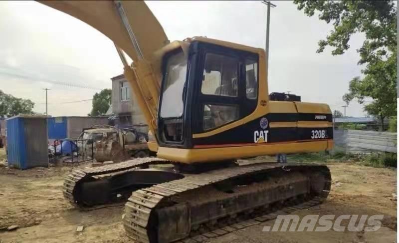 CAT 320 B Rupsgraafmachines