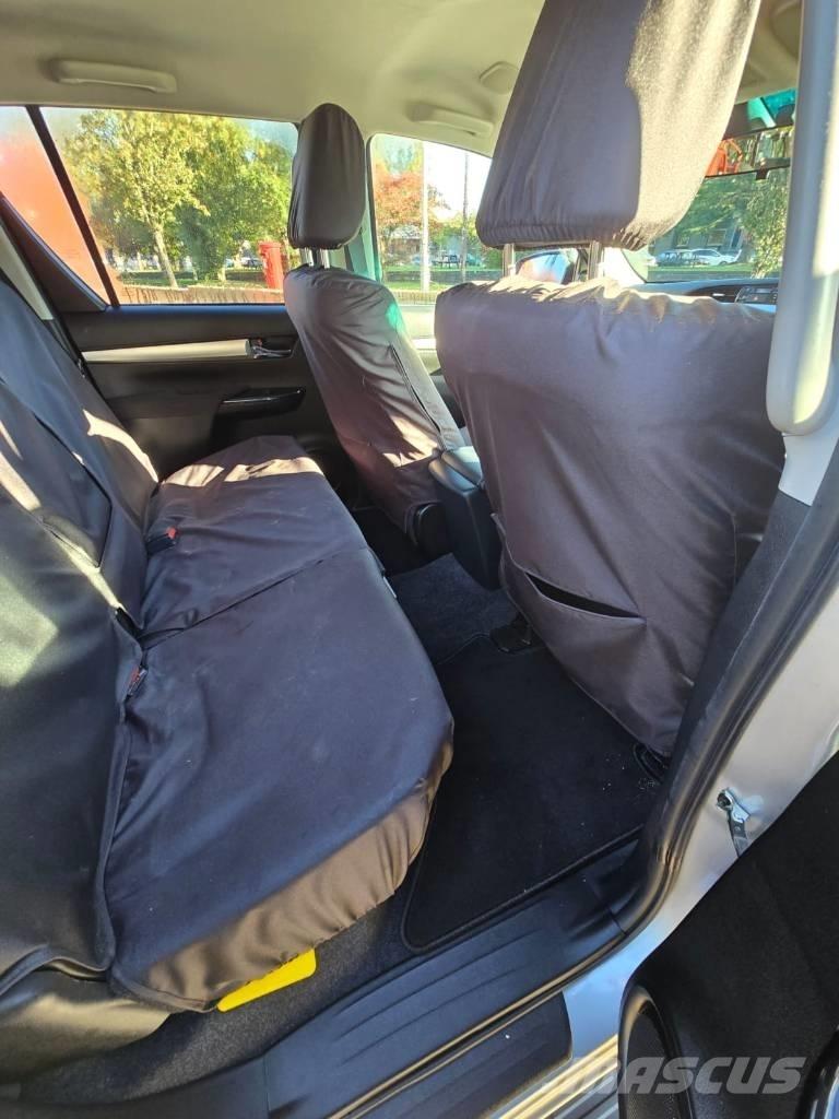 Toyota Hilux Bestelwagens met open laadbak