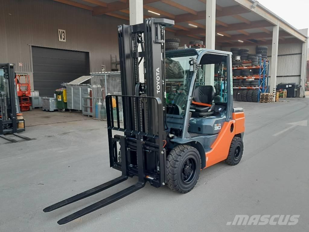 Toyota 52-8 FDF 30 Diesel heftrucks