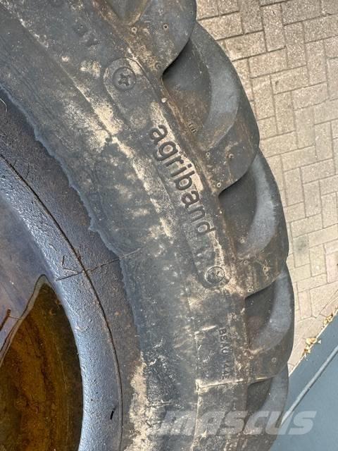 Agriband 315/80/22.5 Banden, wielen en velgen
