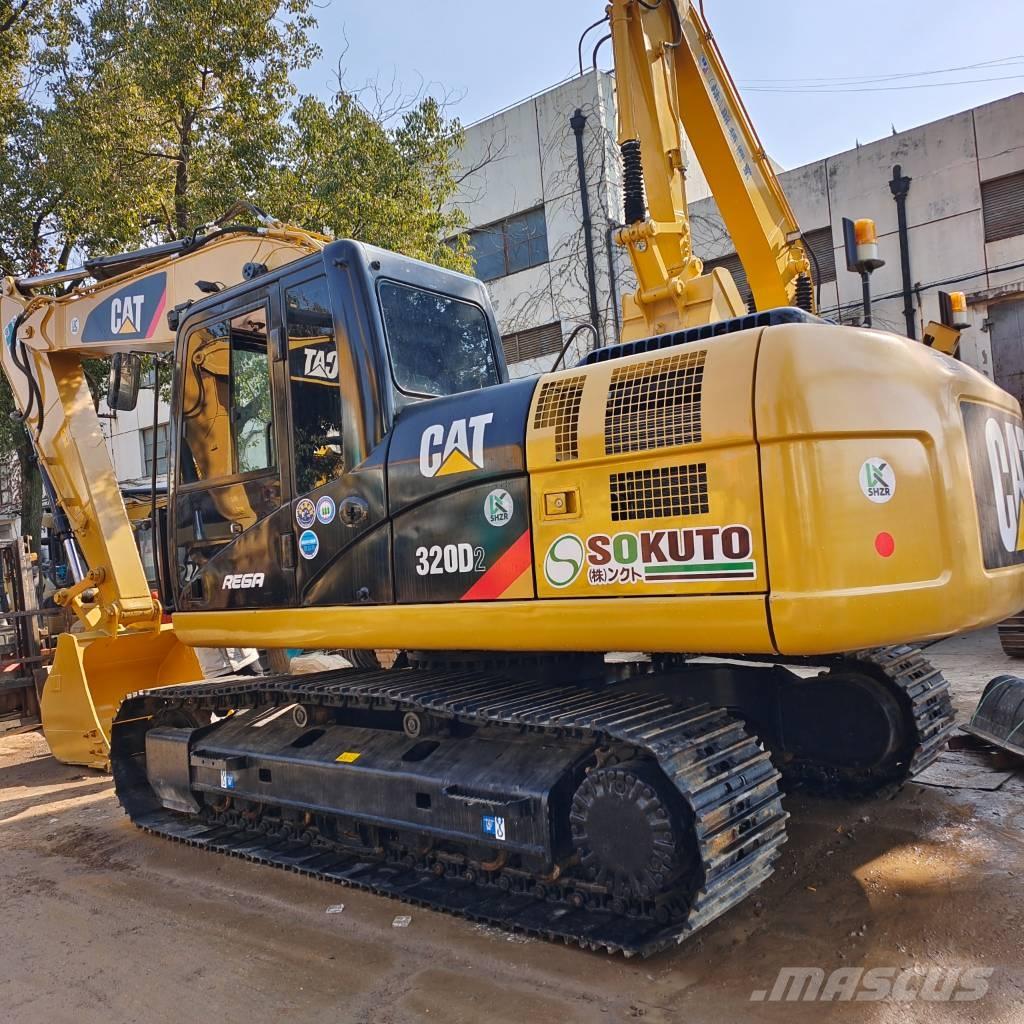 CAT 320 D2 Rupsgraafmachines
