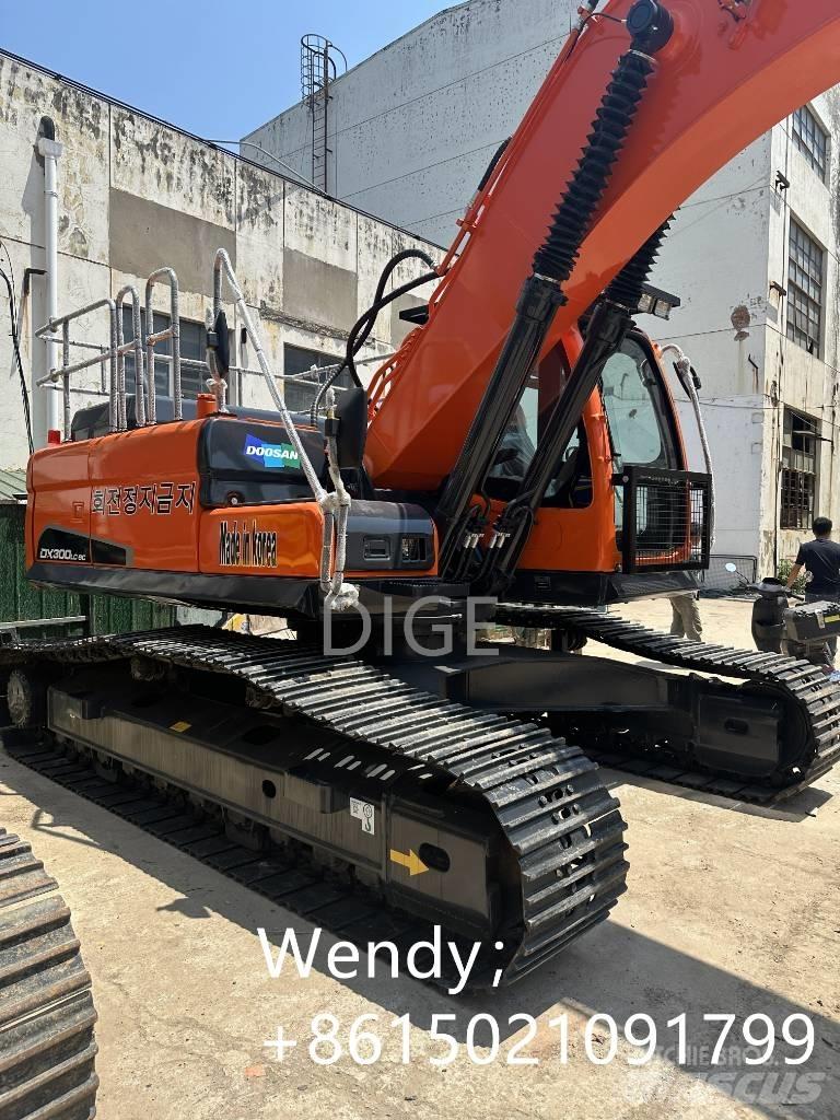 Doosan DX 300 Midigraafmachines 7t - 12t