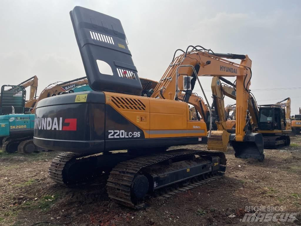Hyundai 220-9S Rupsgraafmachines