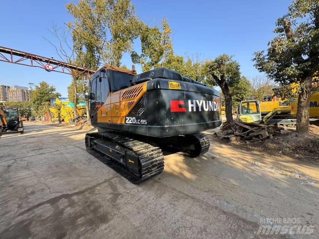 Hyundai 220LC-9S Rupsgraafmachines