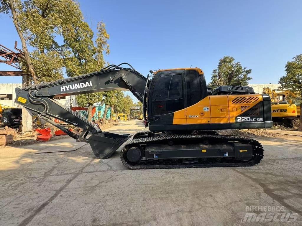Hyundai 220LC-9S Rupsgraafmachines