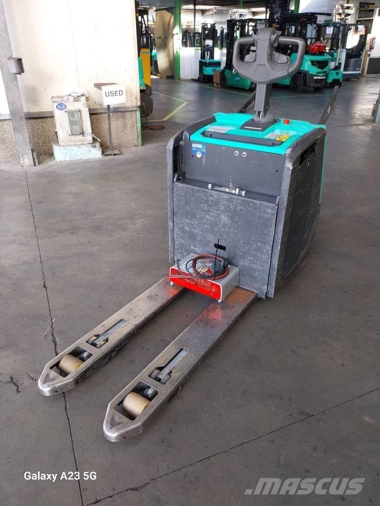 Mitsubishi PBV20N3 Meerij pallettruck met platform