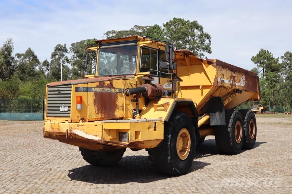Volvo A 30 Knik dumptrucks