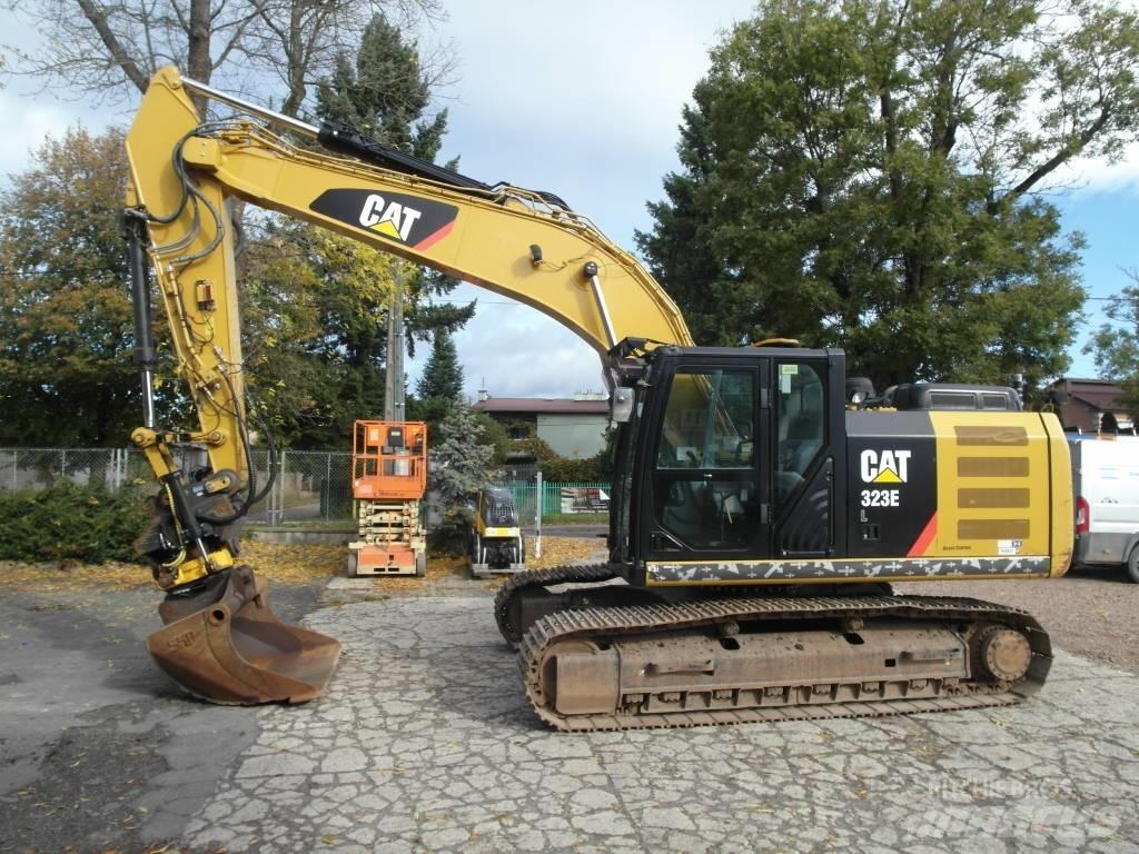 CAT 323 EL Rupsgraafmachines