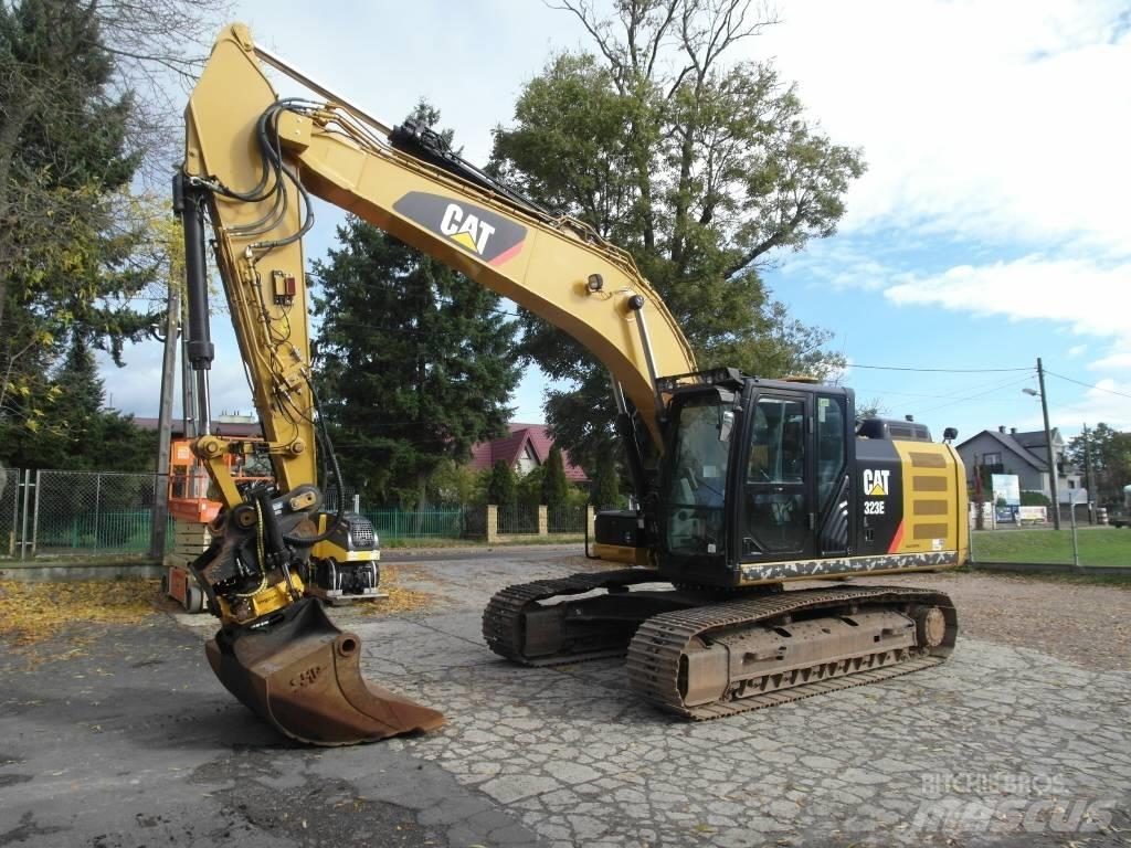 CAT 323 EL Rupsgraafmachines