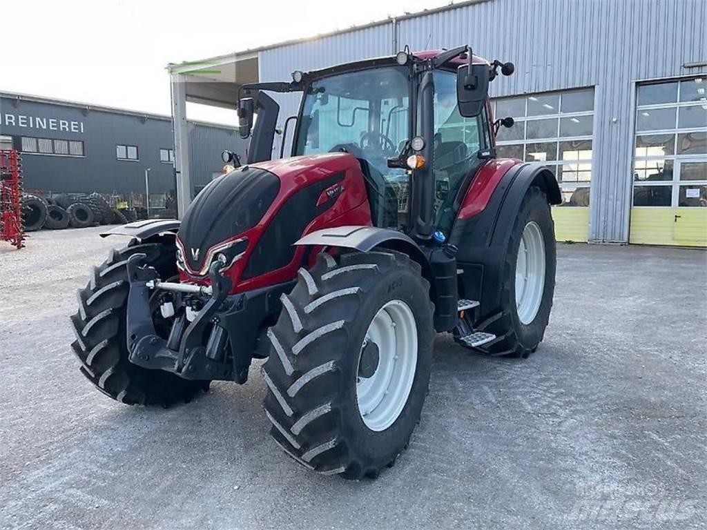 Valtra n155 Tractoren