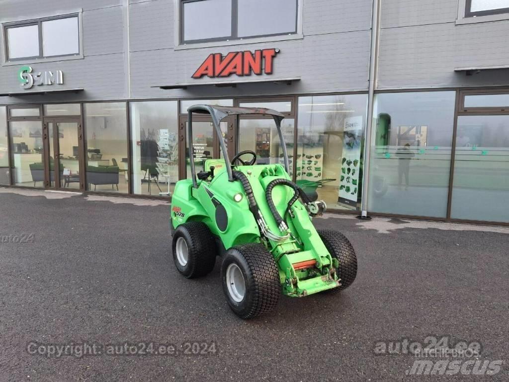 Avant 528 Miniladers