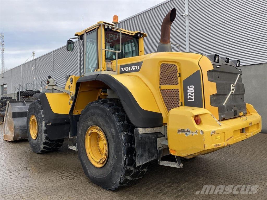 Volvo L220G Wielladers
