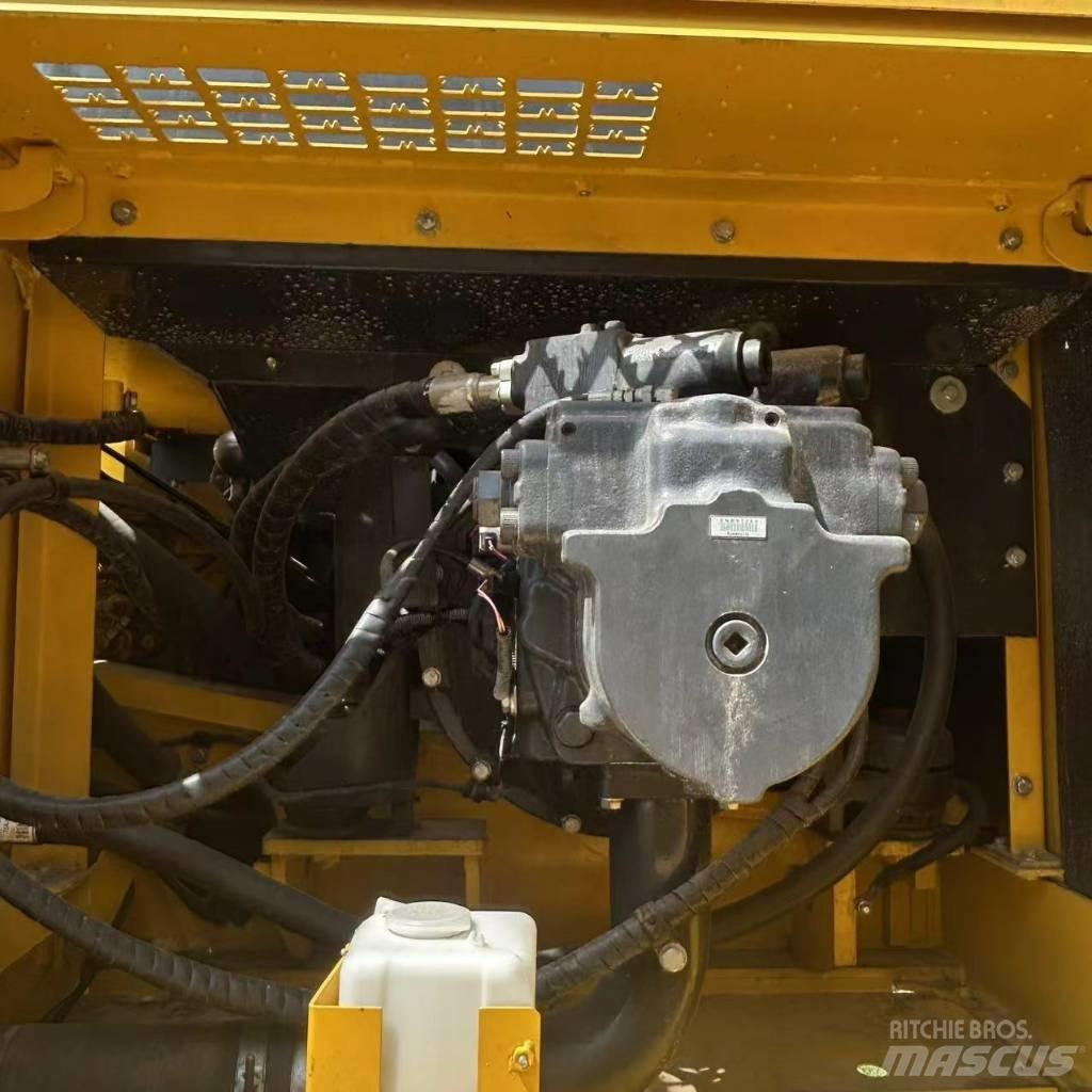 Komatsu 450-8 Rupsgraafmachines