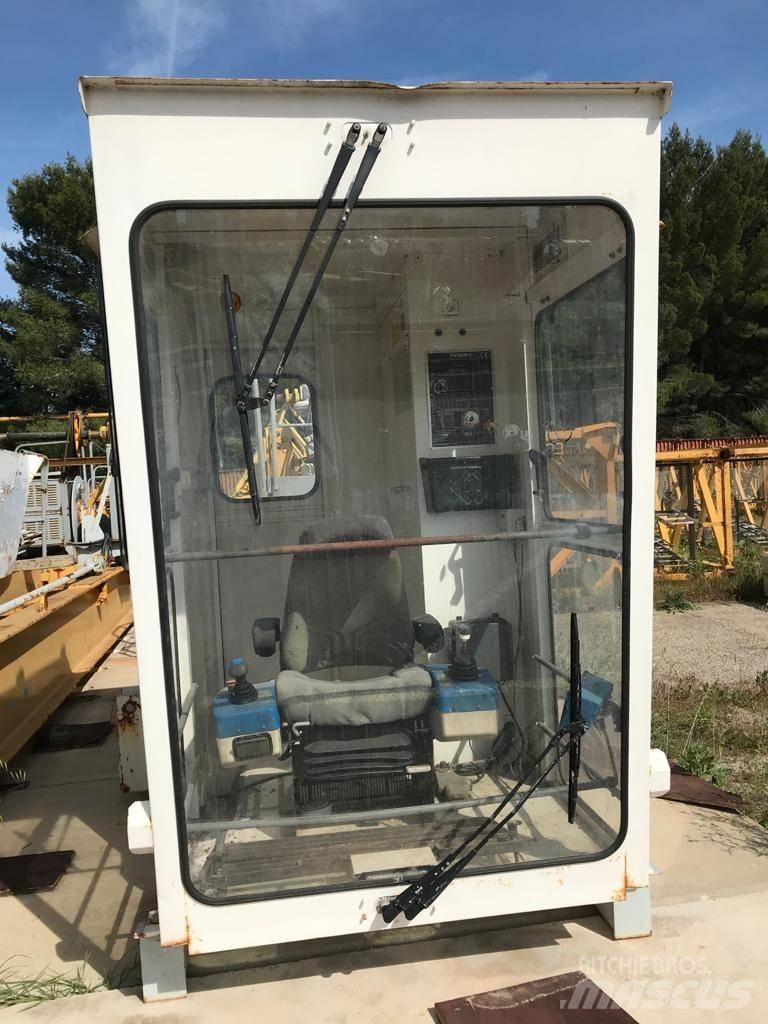 Potain MD 220 Torenkranen