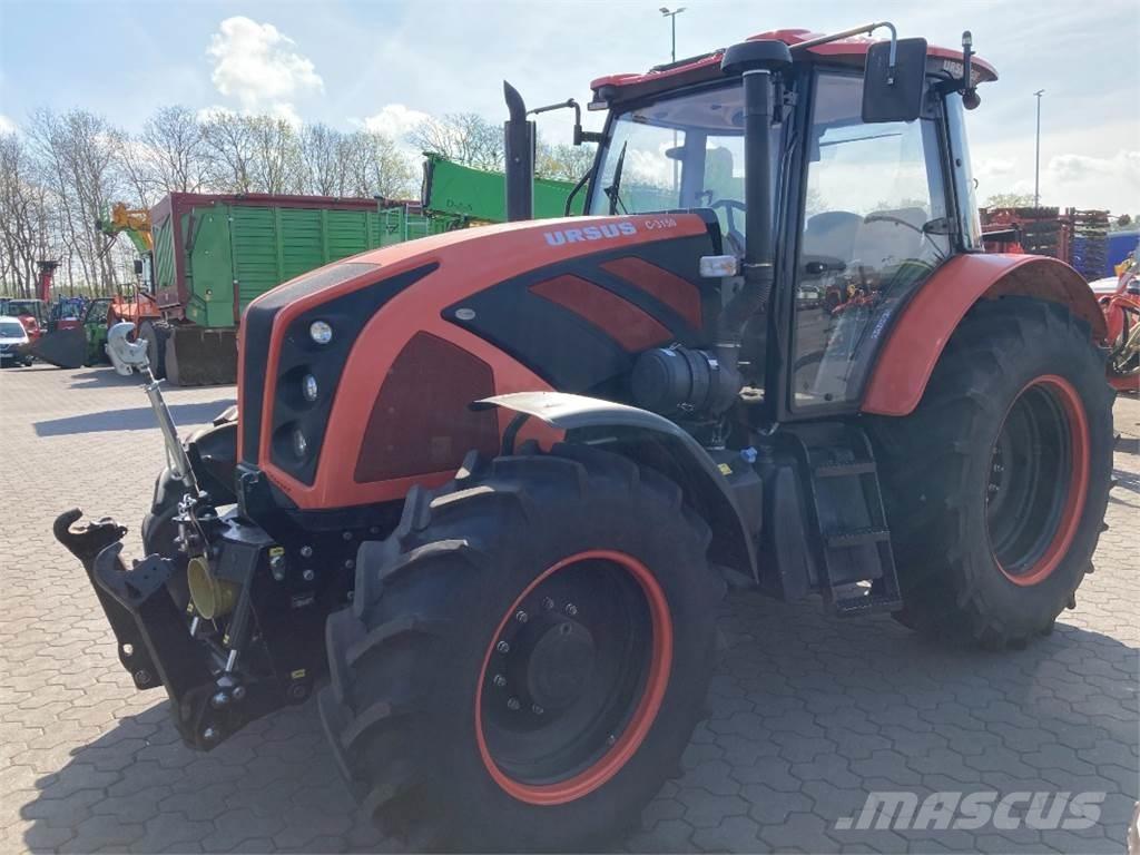 Ursus C-3150 Tractoren