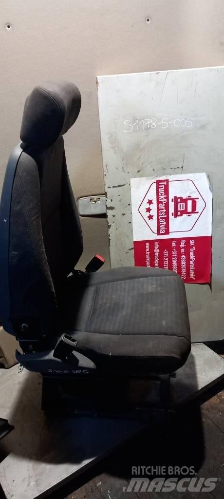 Scania R 420.   2401822 Cabine en interieur