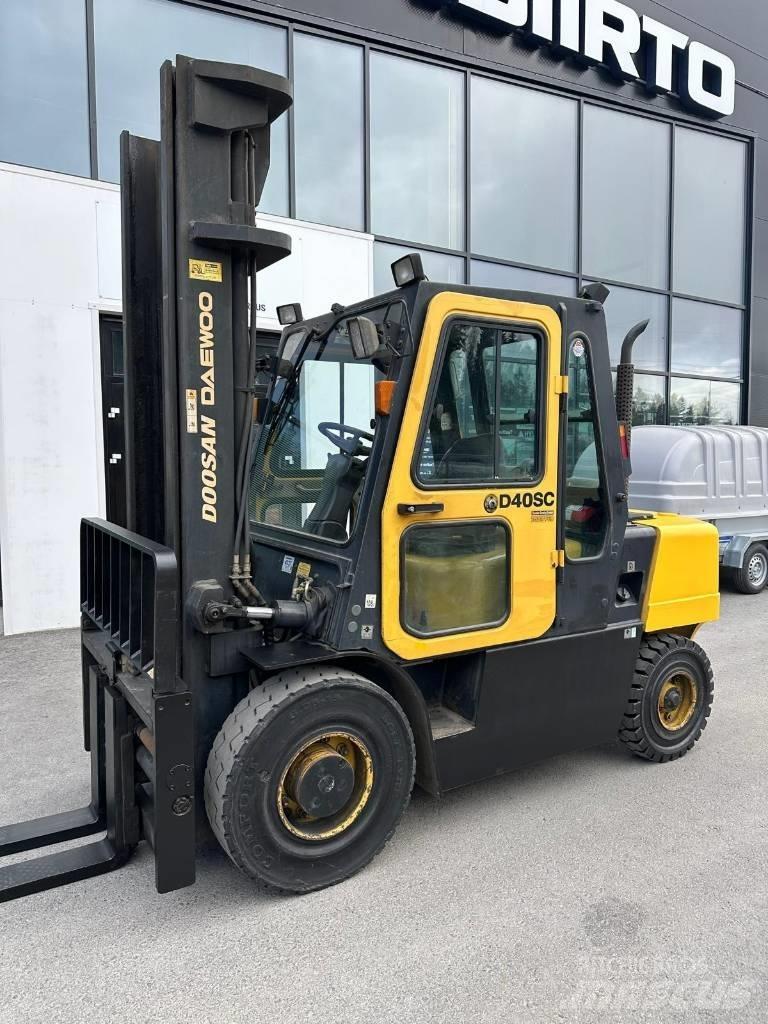 Daewoo D40SC-2 Diesel heftrucks