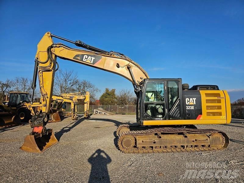 CAT 323 EL Rupsgraafmachines