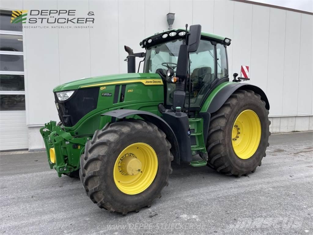 John Deere 6R 250 Tractoren