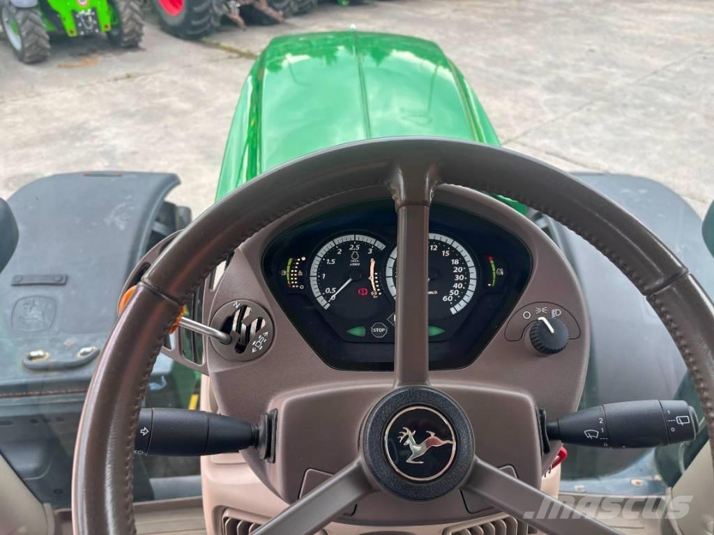 John Deere 6215 R Tractoren