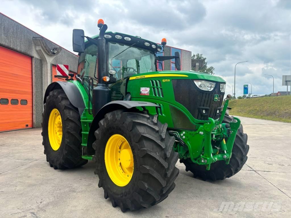 John Deere 6215 R Tractoren