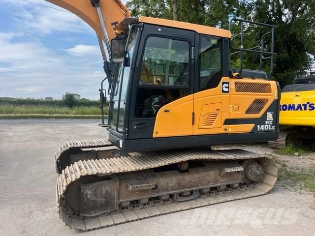 Hyundai HX140L Rupsgraafmachines