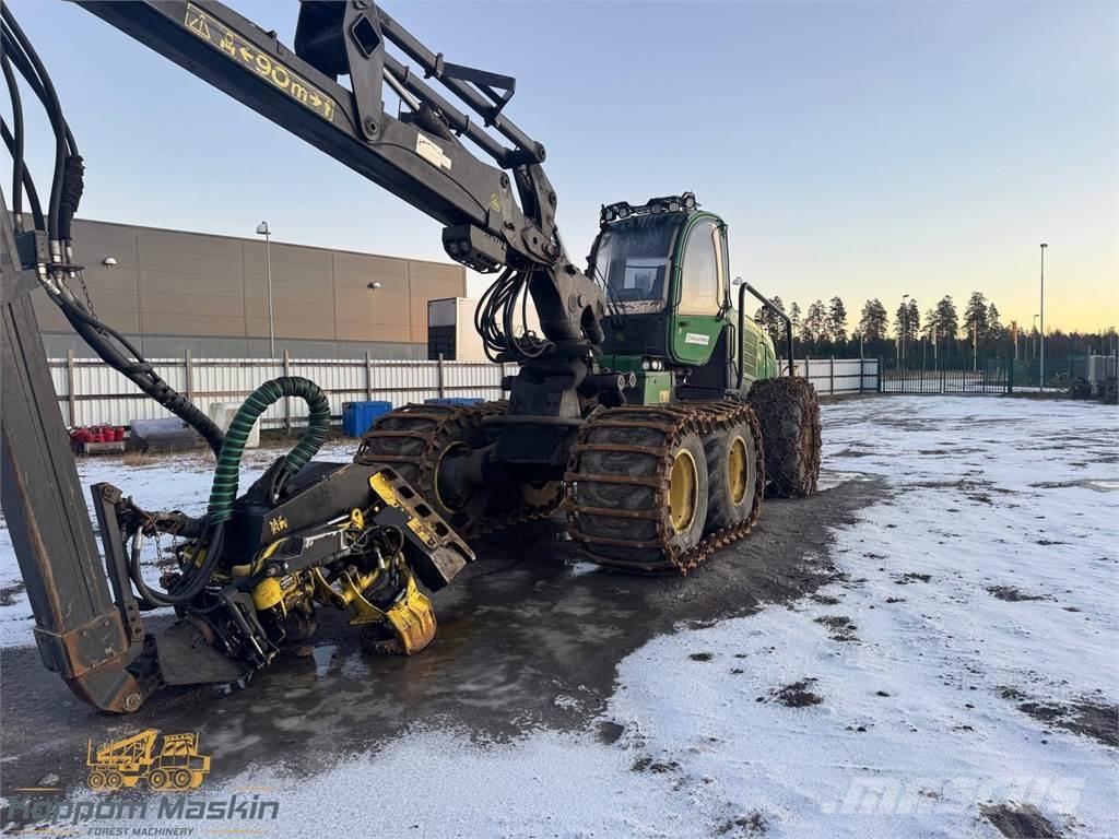 John Deere 1270E Harvesters