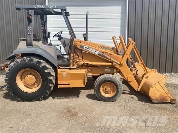 CASE 570M XT Wielladers
