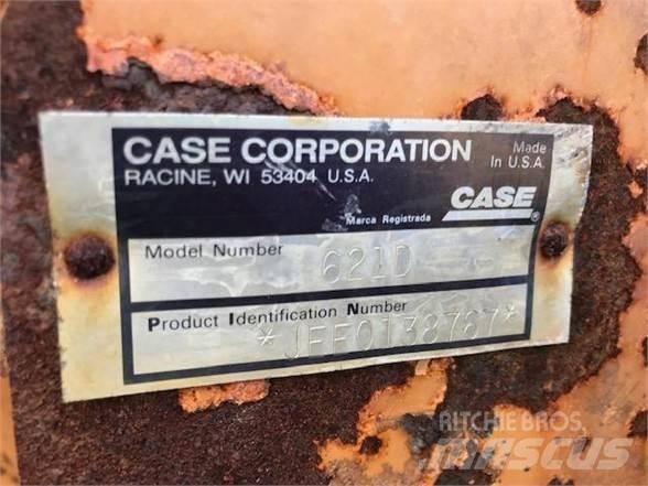 CASE 621D Wielladers