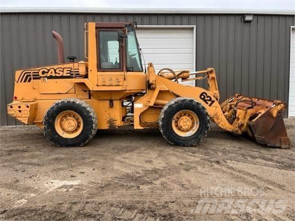 CASE 621ZF Wielladers