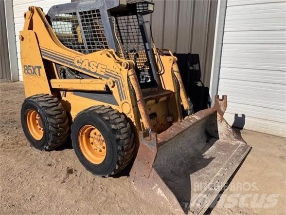 CASE 85XT Schrankladers