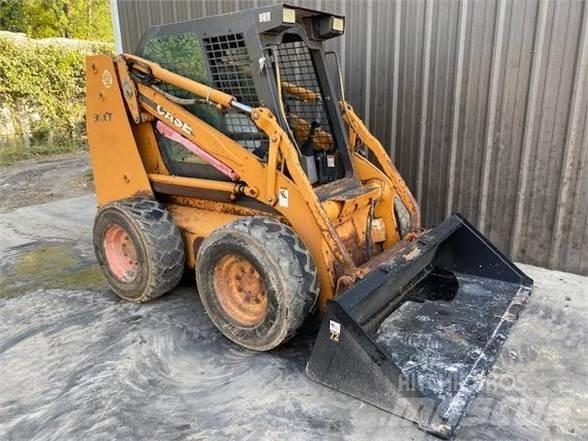 CASE 90XT Schrankladers