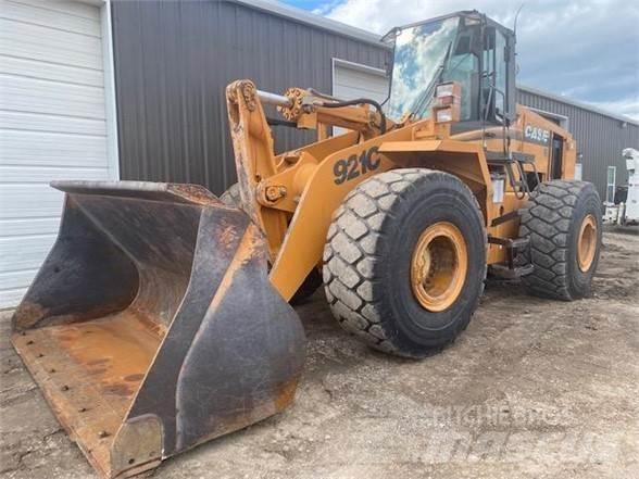 CASE 921C Wielladers
