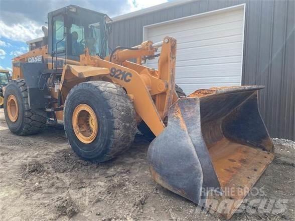 CASE 921C Wielladers