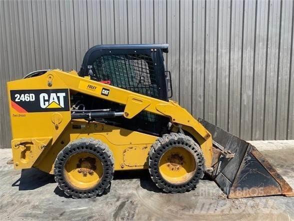 CAT 246D Schrankladers