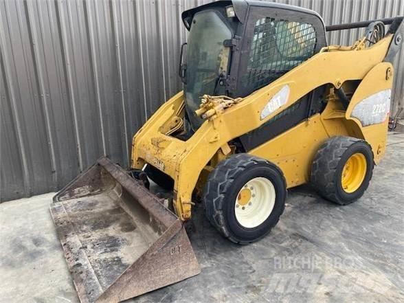 CAT 272C Schrankladers