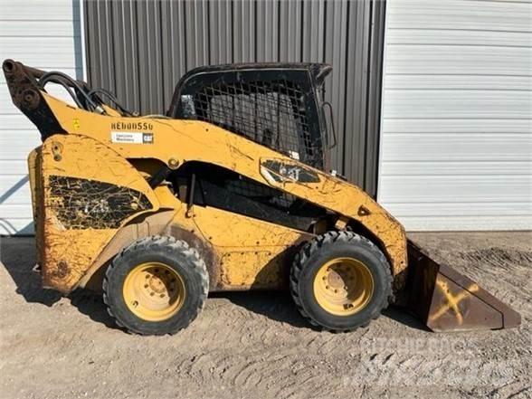 CAT 272C Schrankladers