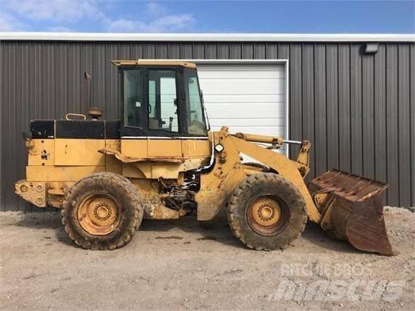 CAT 918F Wielladers